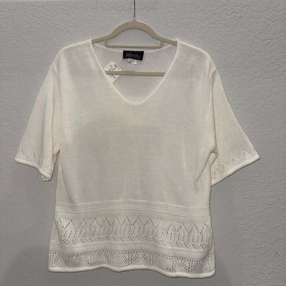 Definitely Women's Sz XL White Knit Sweater Top Short Sleeves V Neck Grandmacore
